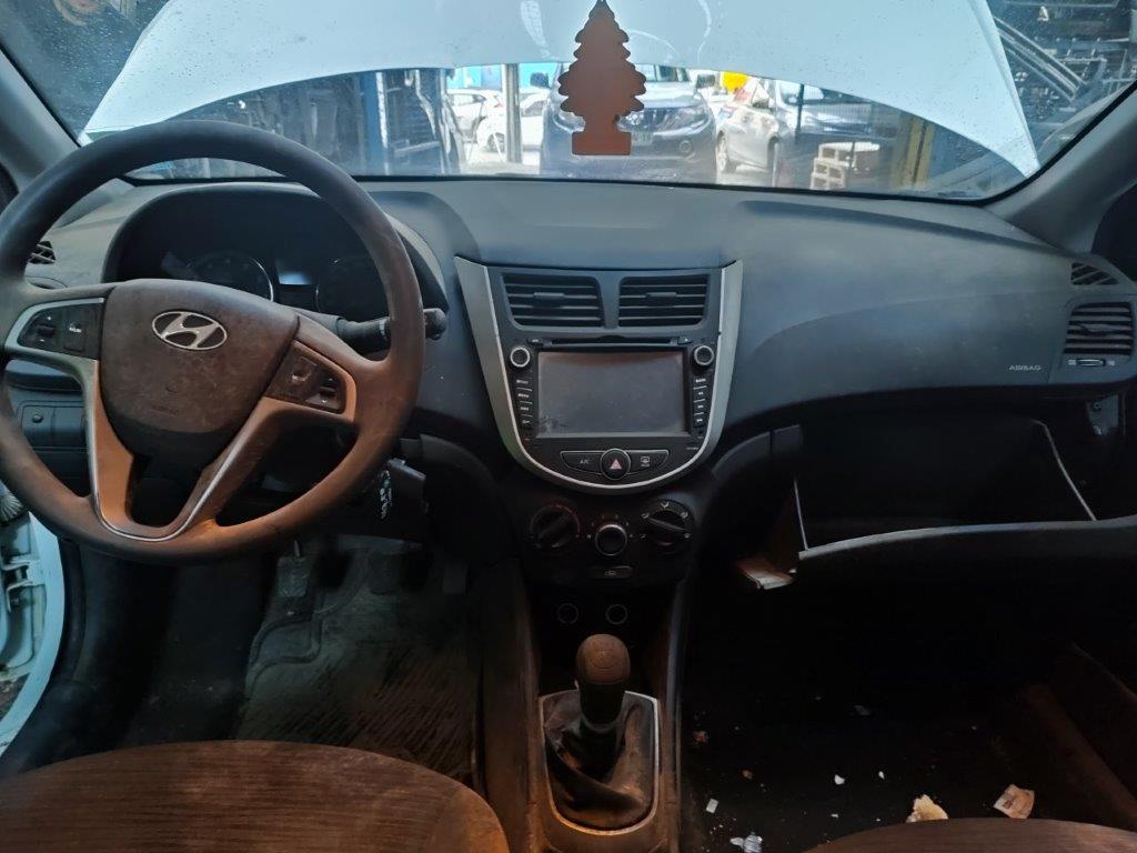  Hyundai ACCENT 2013    EN DESARME